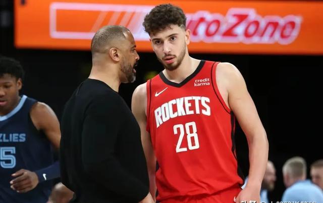 关于火箭大胜篮网,近11场胜利的信息 关于火箭大胜篮网,近11场胜利的信息