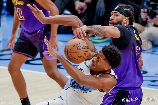 湖人不敌老鹰，遭受眼泪之战