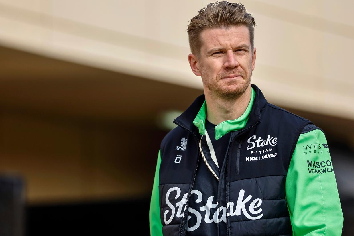 包含雷诺车队轻取威廉姆斯，周冠宇点燃赛场的词条